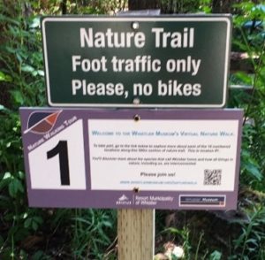Nature trail Sign in Lost Lake